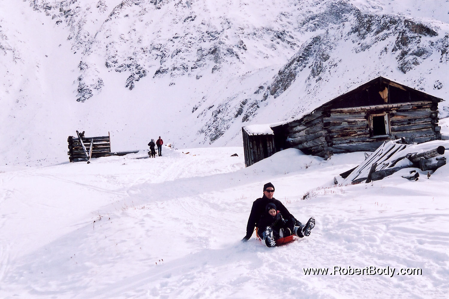 2004-11-fremont-lake-hut3