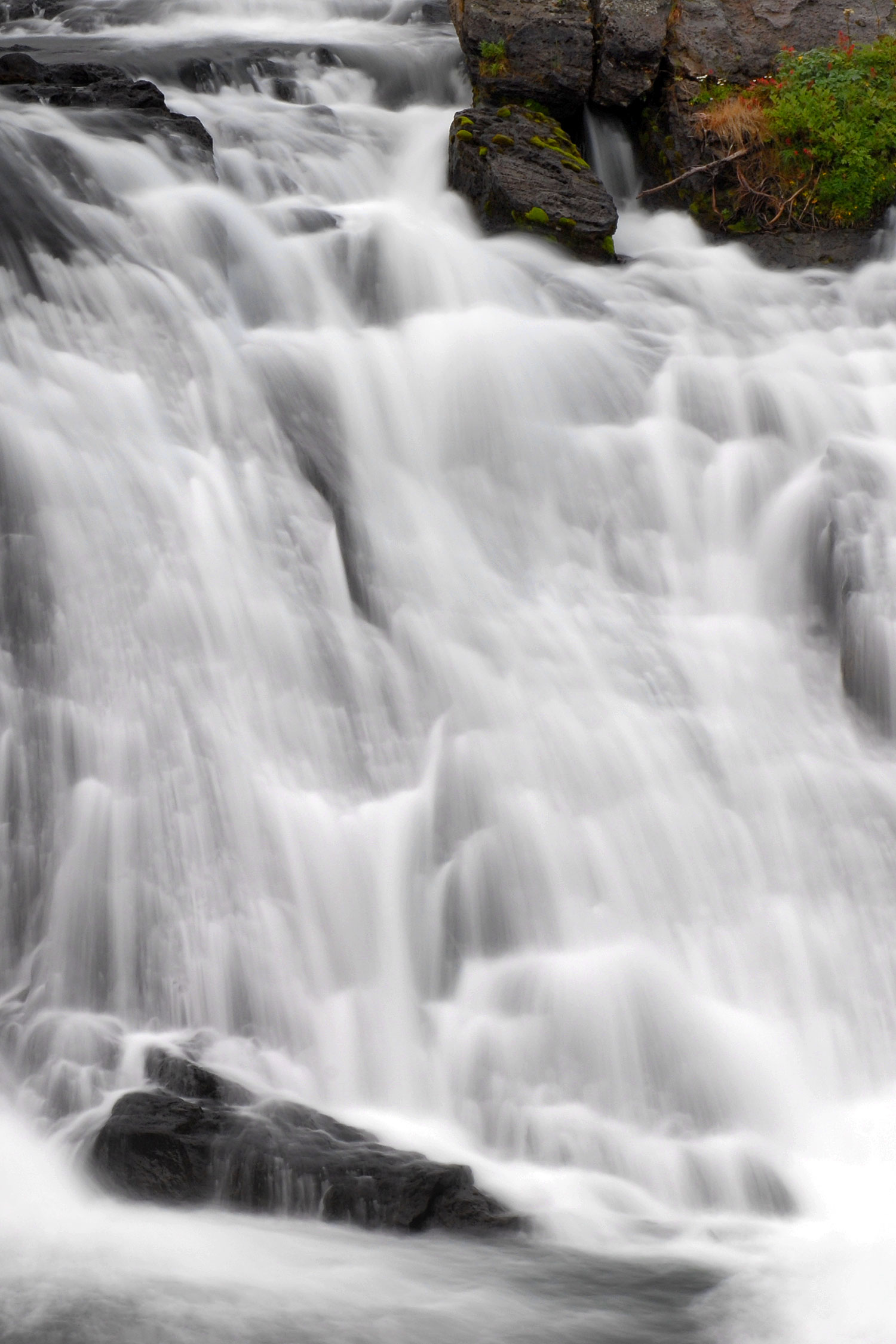 2007-07-28-y-lewis-falls-v01