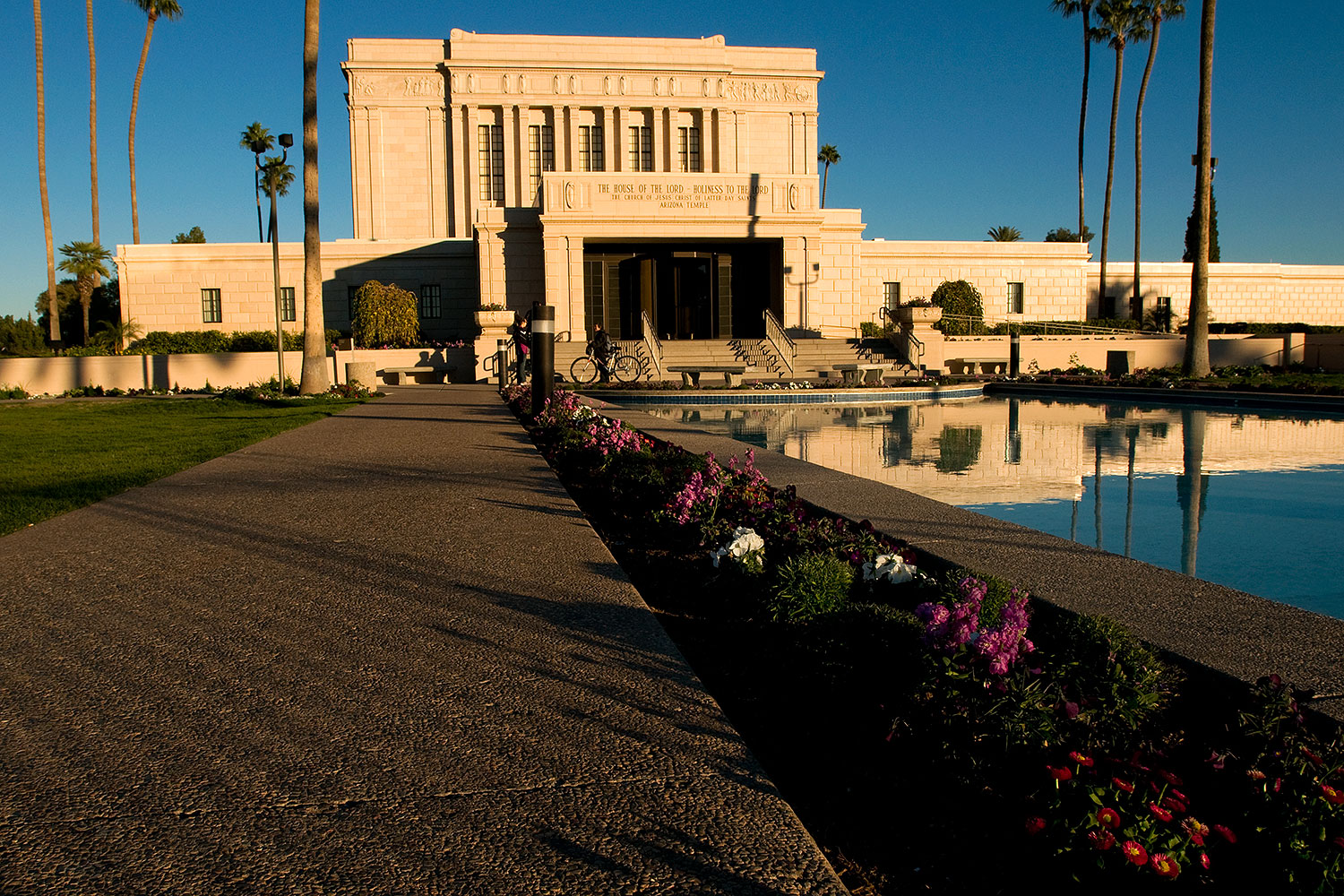 2008-12-28-mesa-temple-west-68474