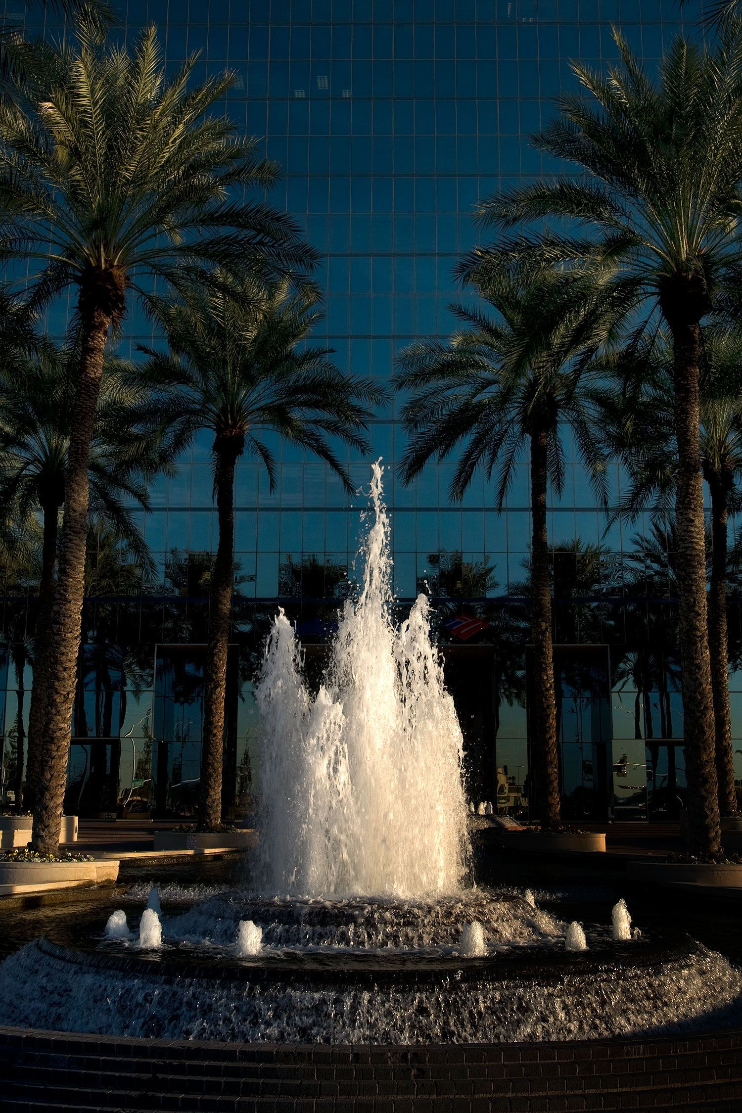 2009-01-06-mesa-fountains-72727v