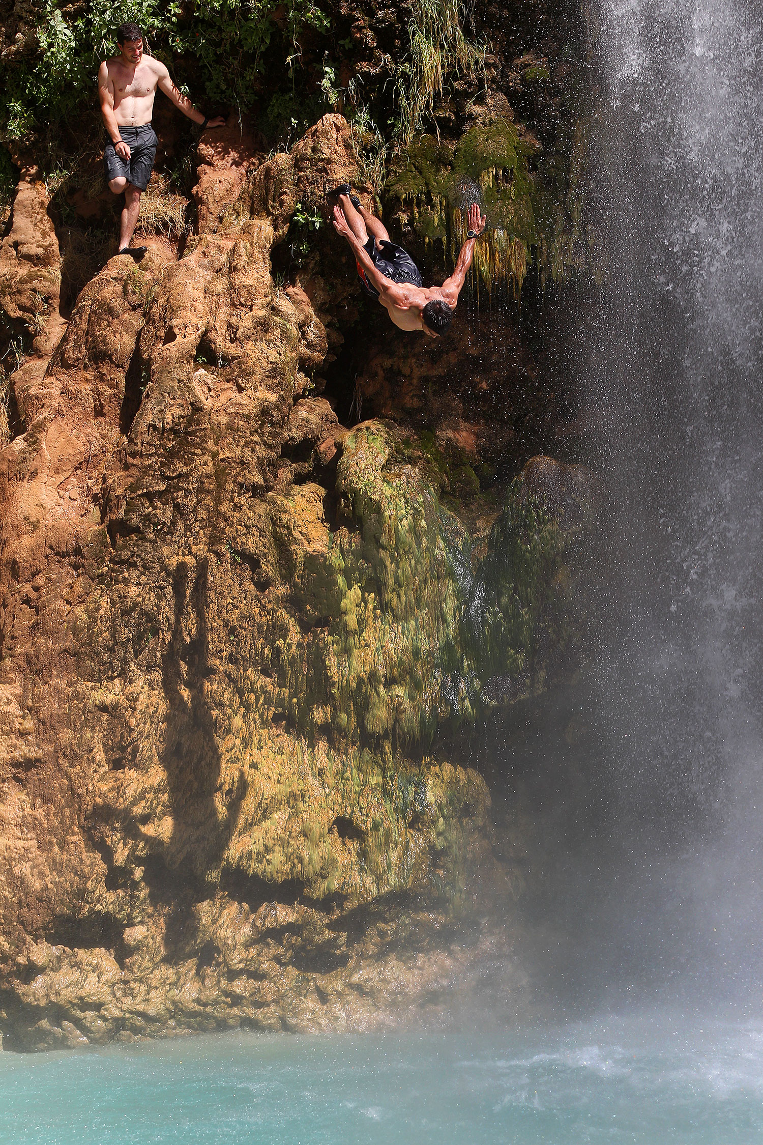 2010-06-19-havasu-people-6780v