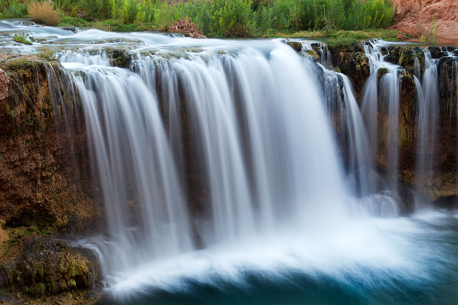2010-06-20-havasu-rock-7029