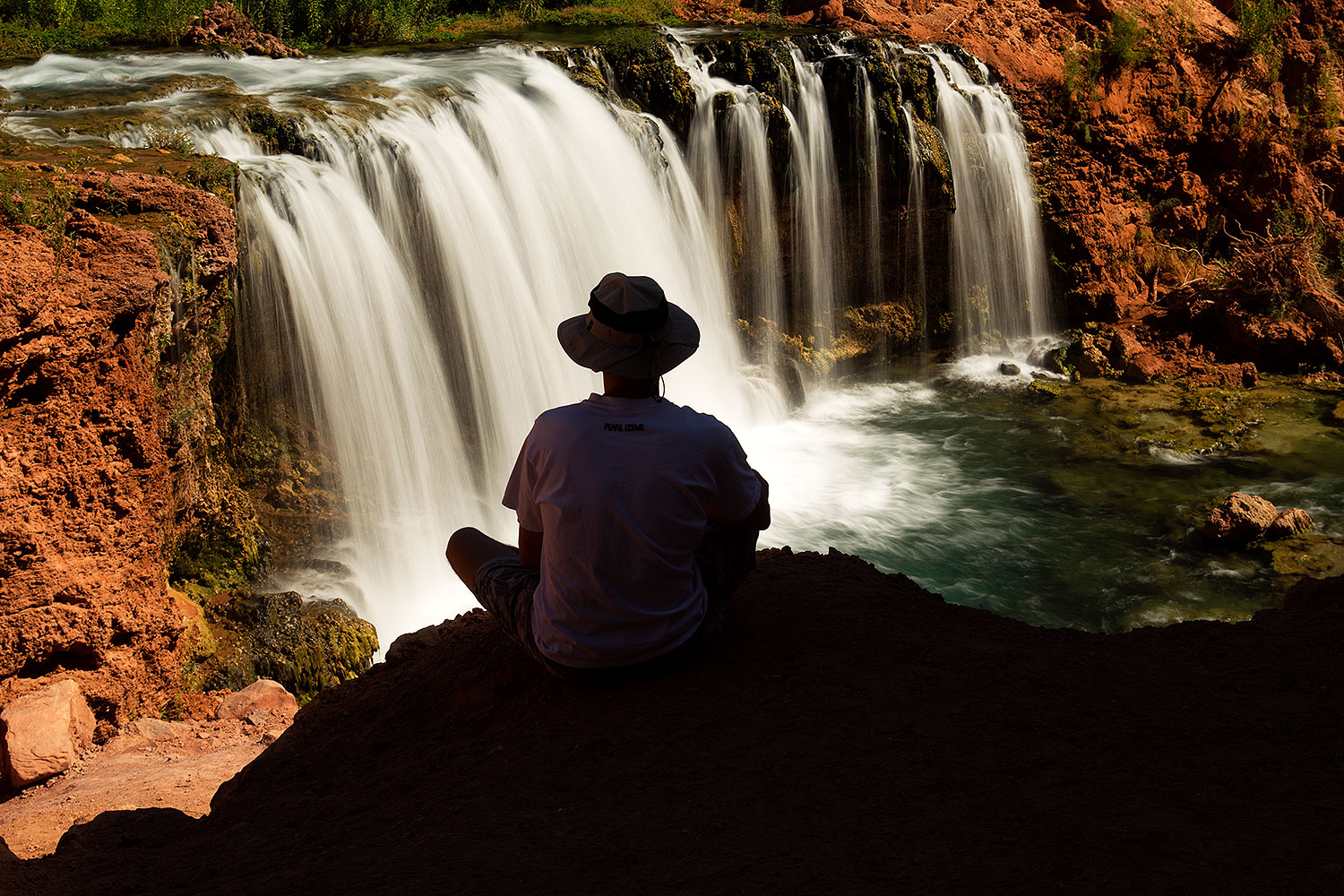 2010-06-20-havasu-rock-7071