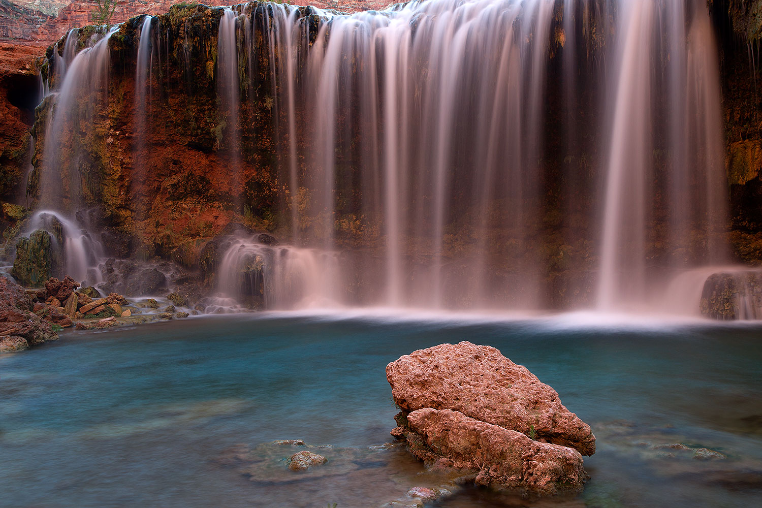 2011-06-26-havasu-rock-falls-80641