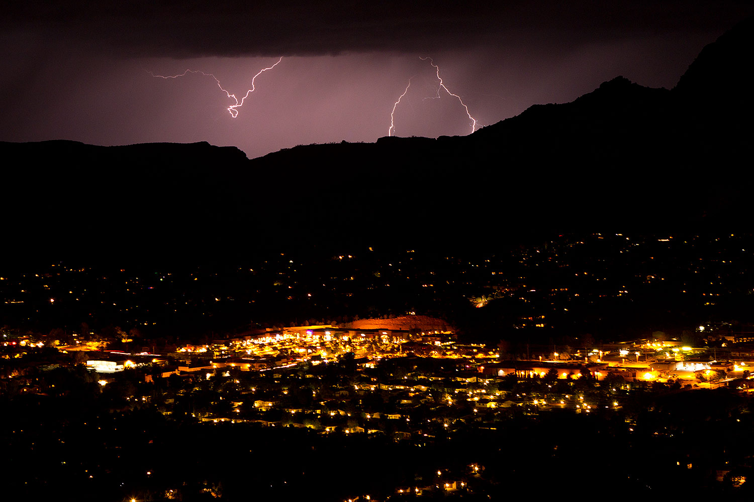 2011-09-08-sedona-lightning-93564
