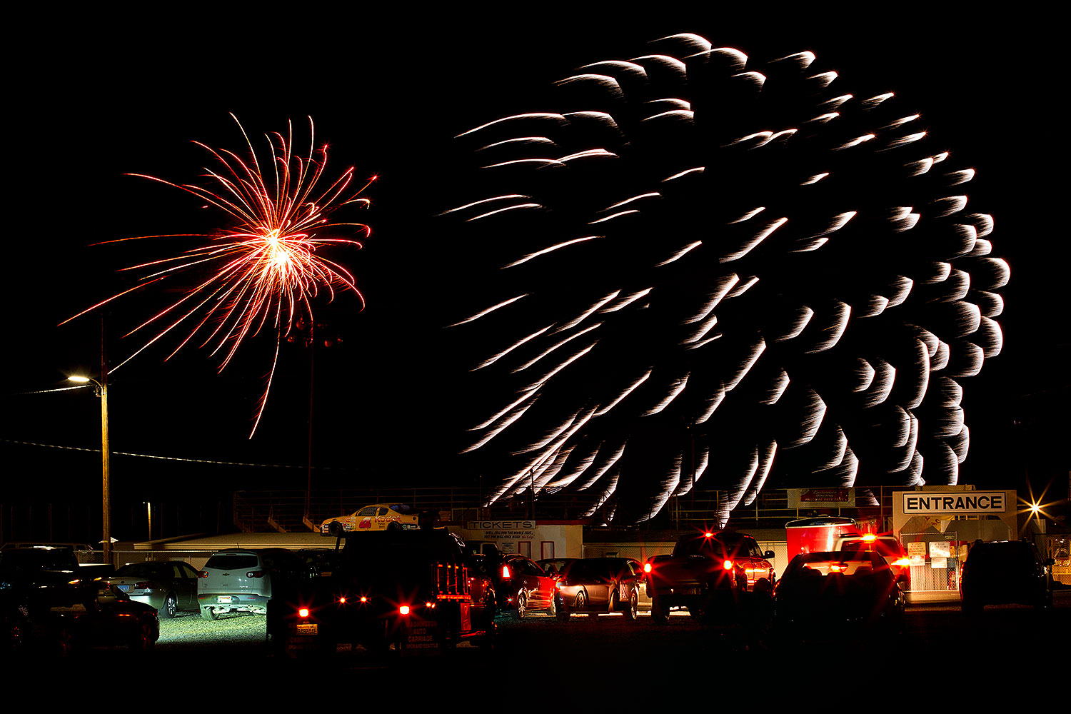 2012-02-16-havasu-fwrk-45-51-90-144648