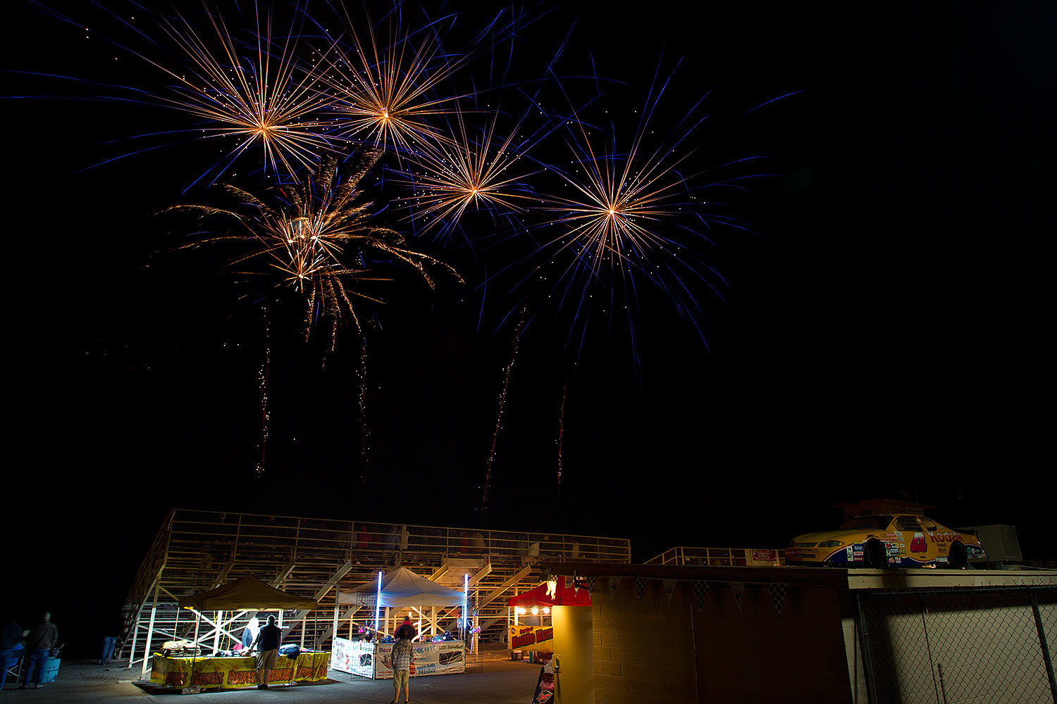 2012-02-17-havasu-fireworks-22-145254
