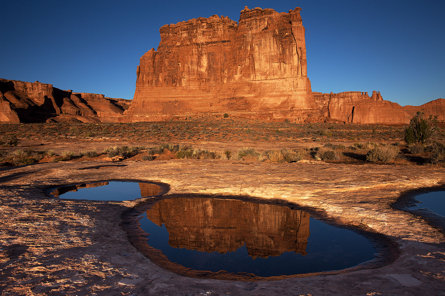 2013-11-01-courthouse-refl-1dx_3822