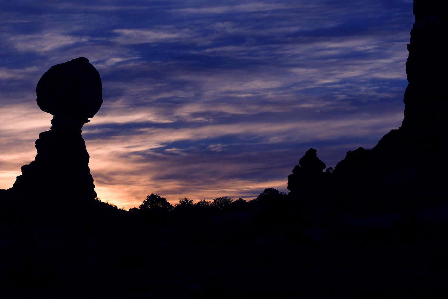 2013-11-02-balanced-rock-1d4_2992