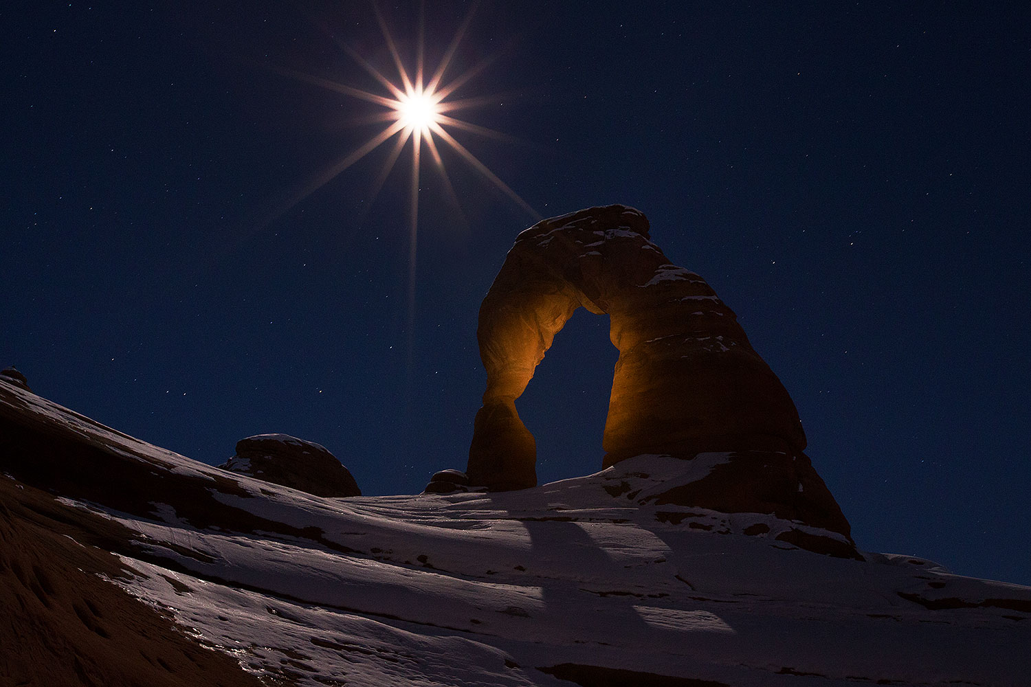 2013-12-12-delicate-moon-sta-1dx_3520