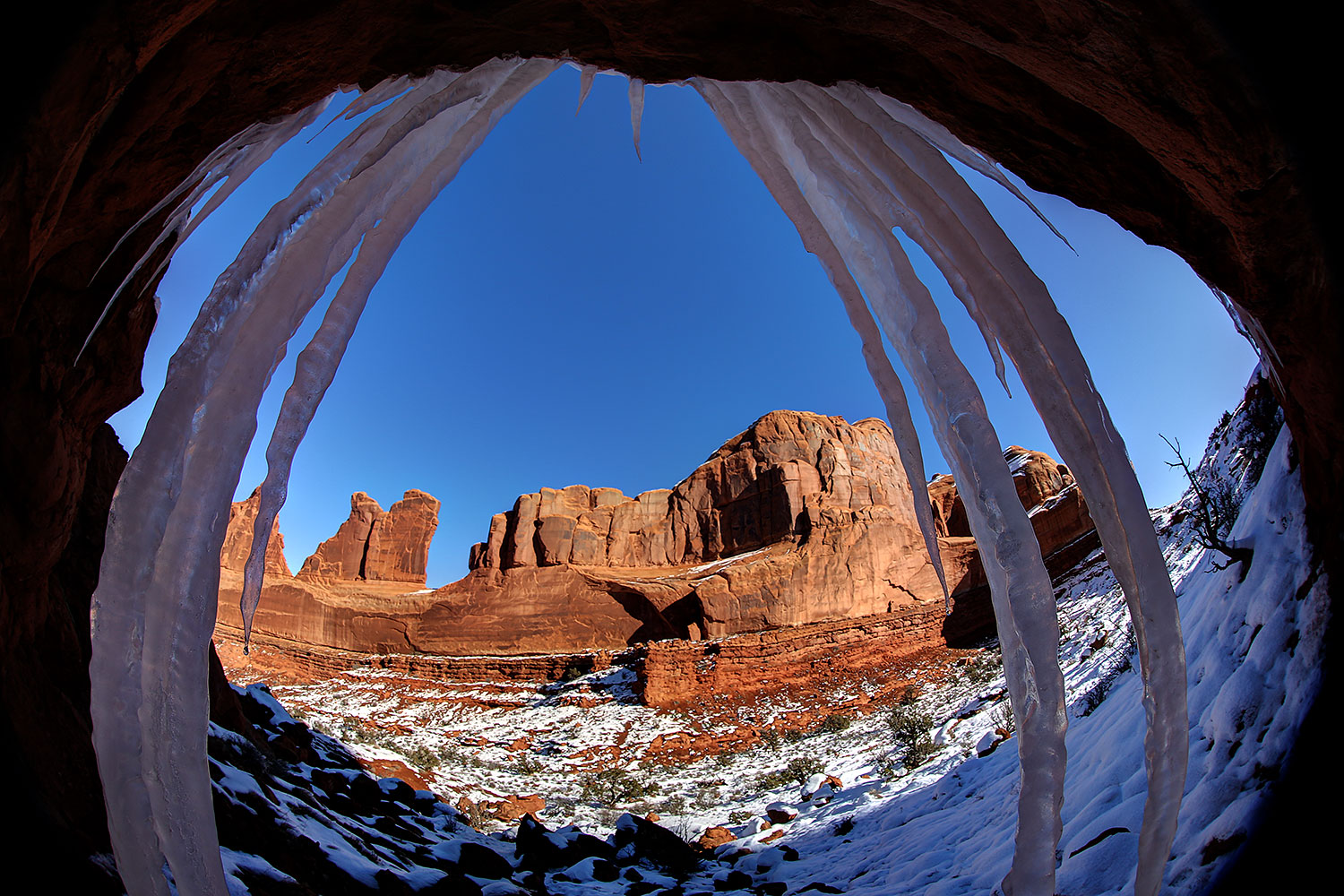 2013-12-22-arches-park-ice-01-5d3_6268
