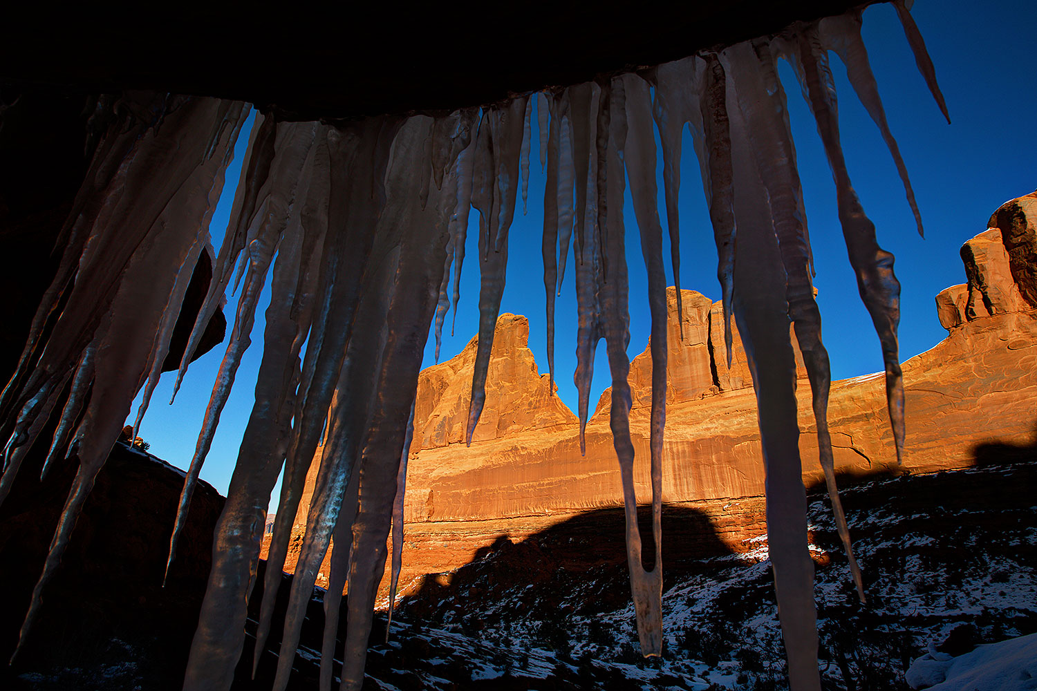 2013-12-24-arches-park-ice-8-5d3_6924