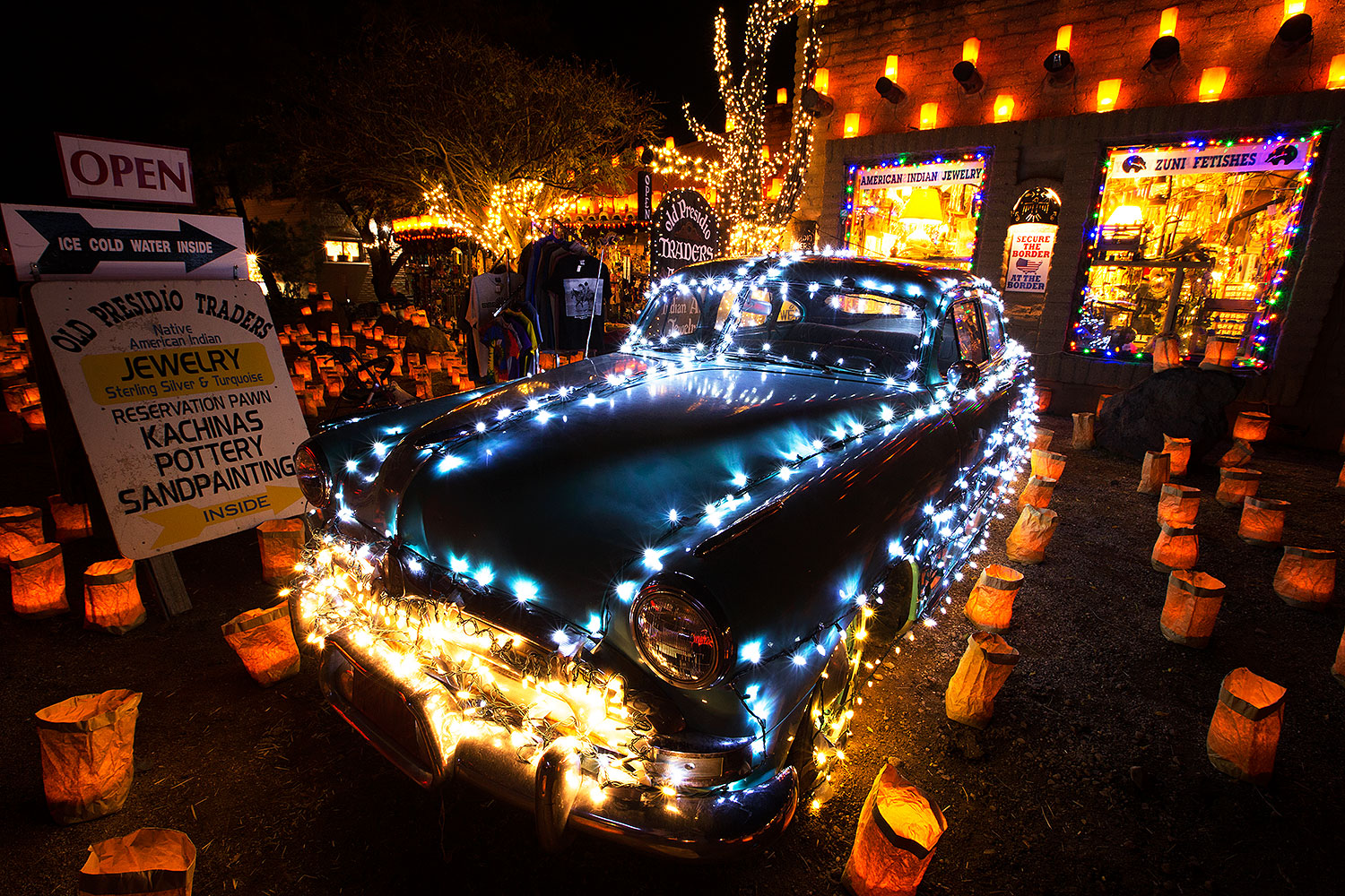 2014-12-05-tubac-lights-1dx_7002