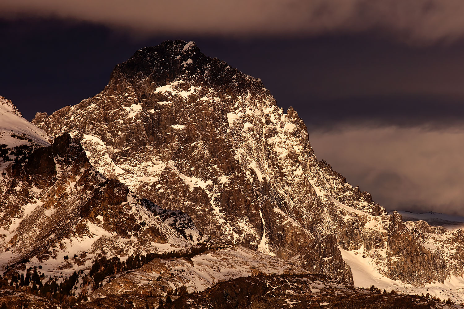 2016-10-25-minarets-5dsr_0155