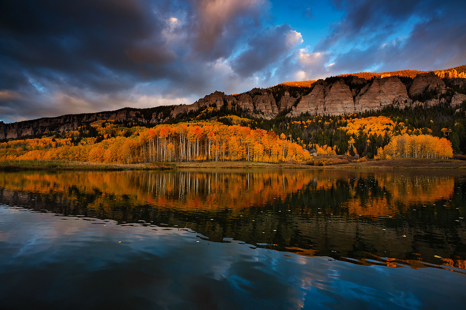 2022-10-11-clear-reflection-a7r3_3005